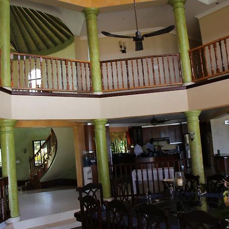 Milbrooks Resort มอนเทโกเบย์ ภายนอก รูปภาพ