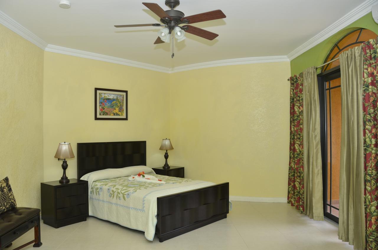 Milbrooks Resort มอนเทโกเบย์ ภายนอก รูปภาพ